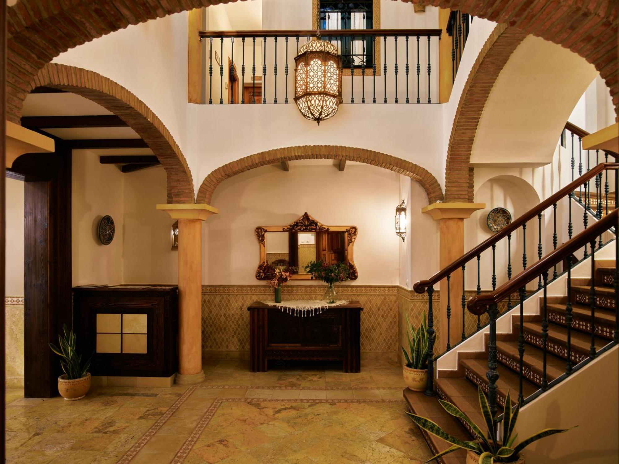 Apartamentos Turisticos Casa De La Borrega エステポナ エクステリア 写真