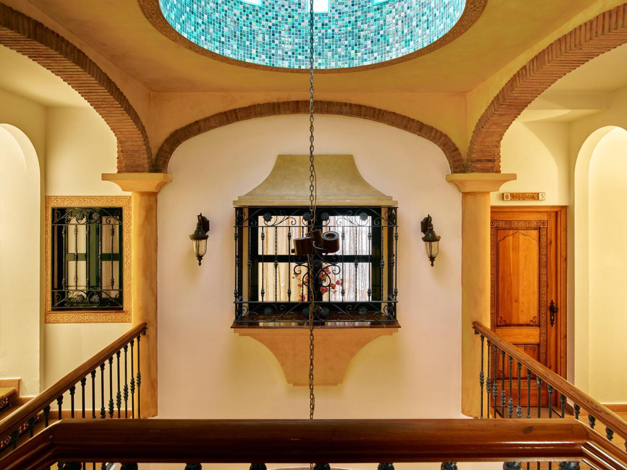 Apartamentos Turisticos Casa De La Borrega エステポナ エクステリア 写真
