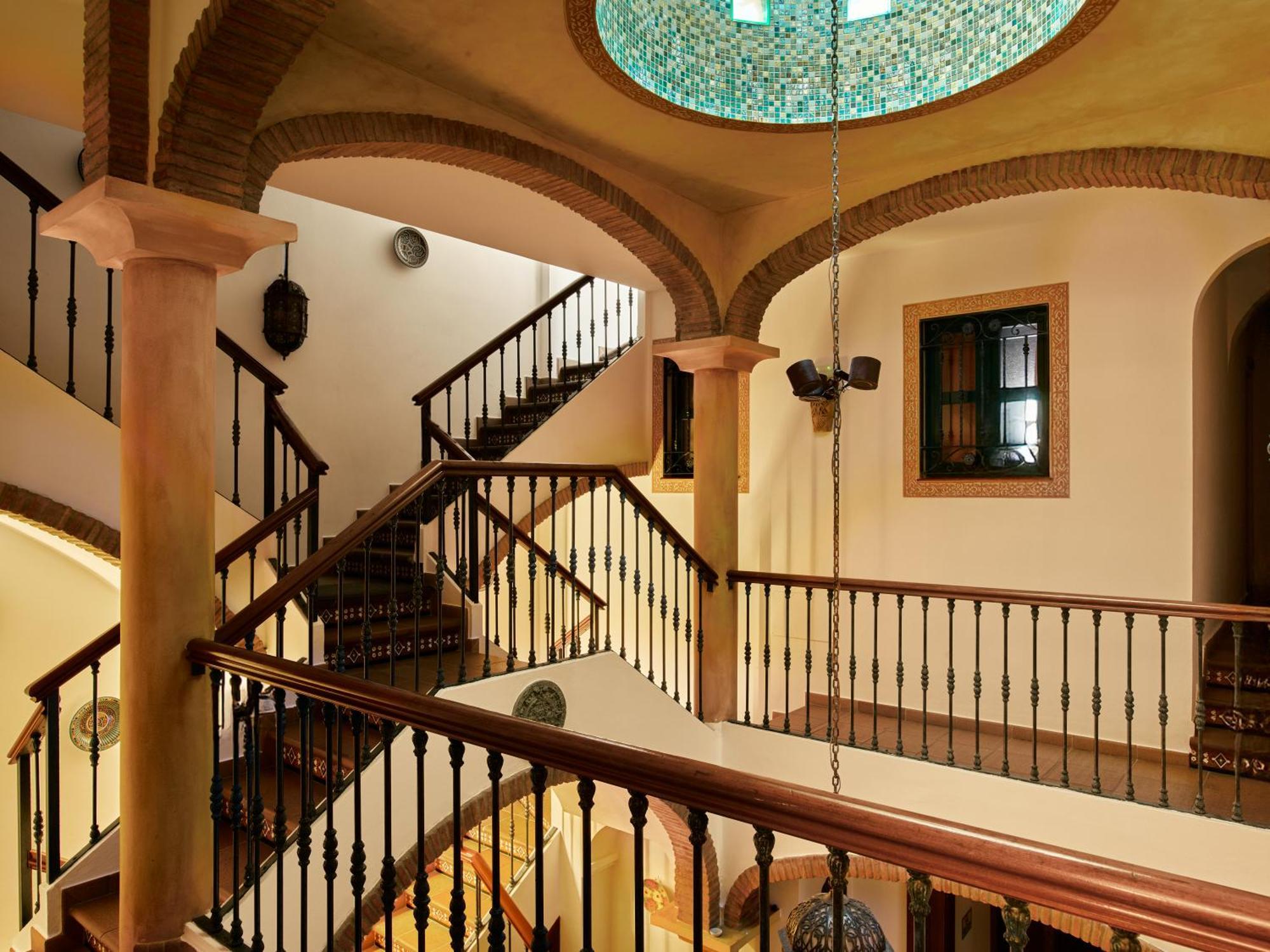 Apartamentos Turisticos Casa De La Borrega エステポナ エクステリア 写真