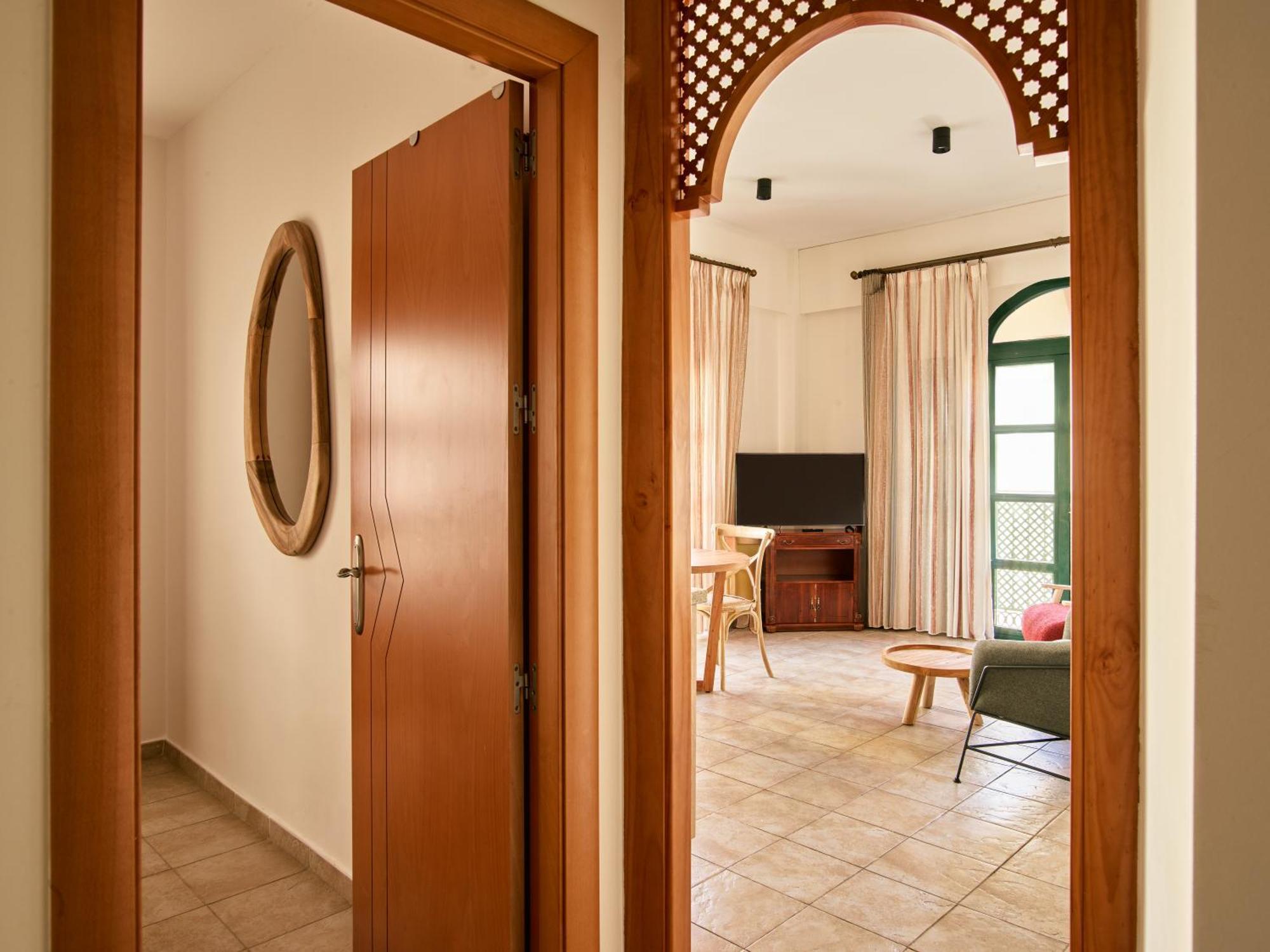 Apartamentos Turisticos Casa De La Borrega エステポナ エクステリア 写真