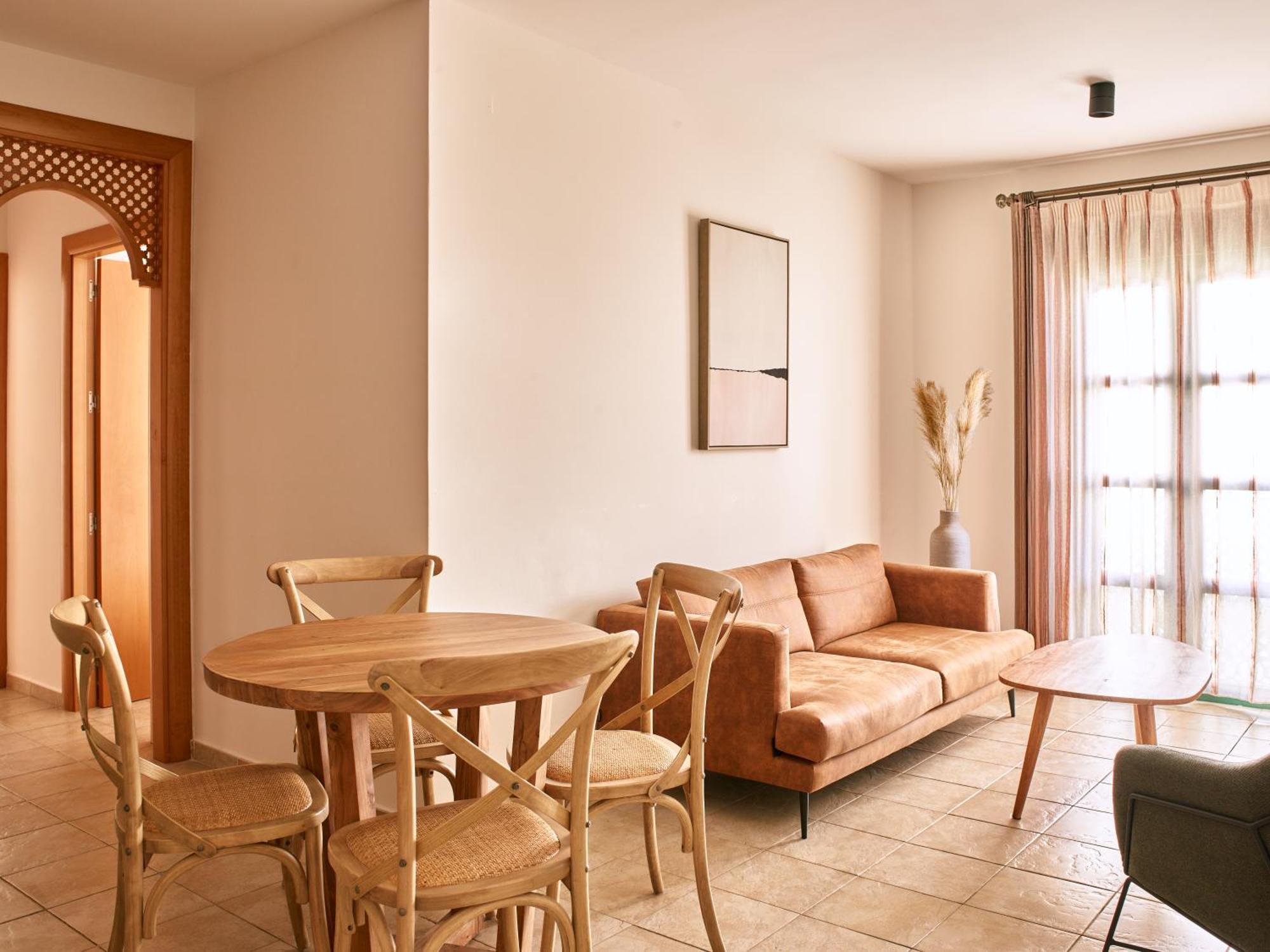 Apartamentos Turisticos Casa De La Borrega エステポナ エクステリア 写真