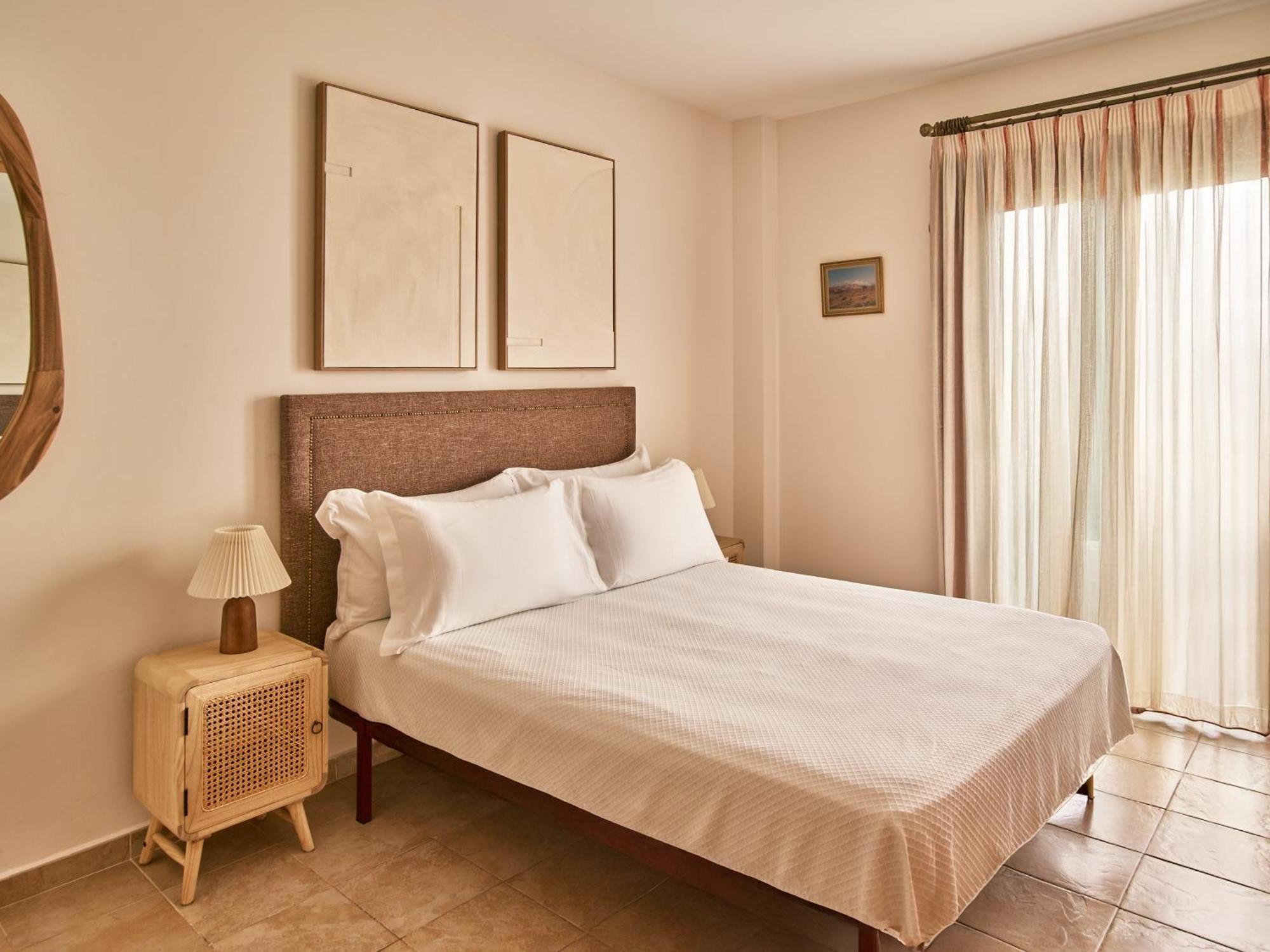 Apartamentos Turisticos Casa De La Borrega エステポナ エクステリア 写真