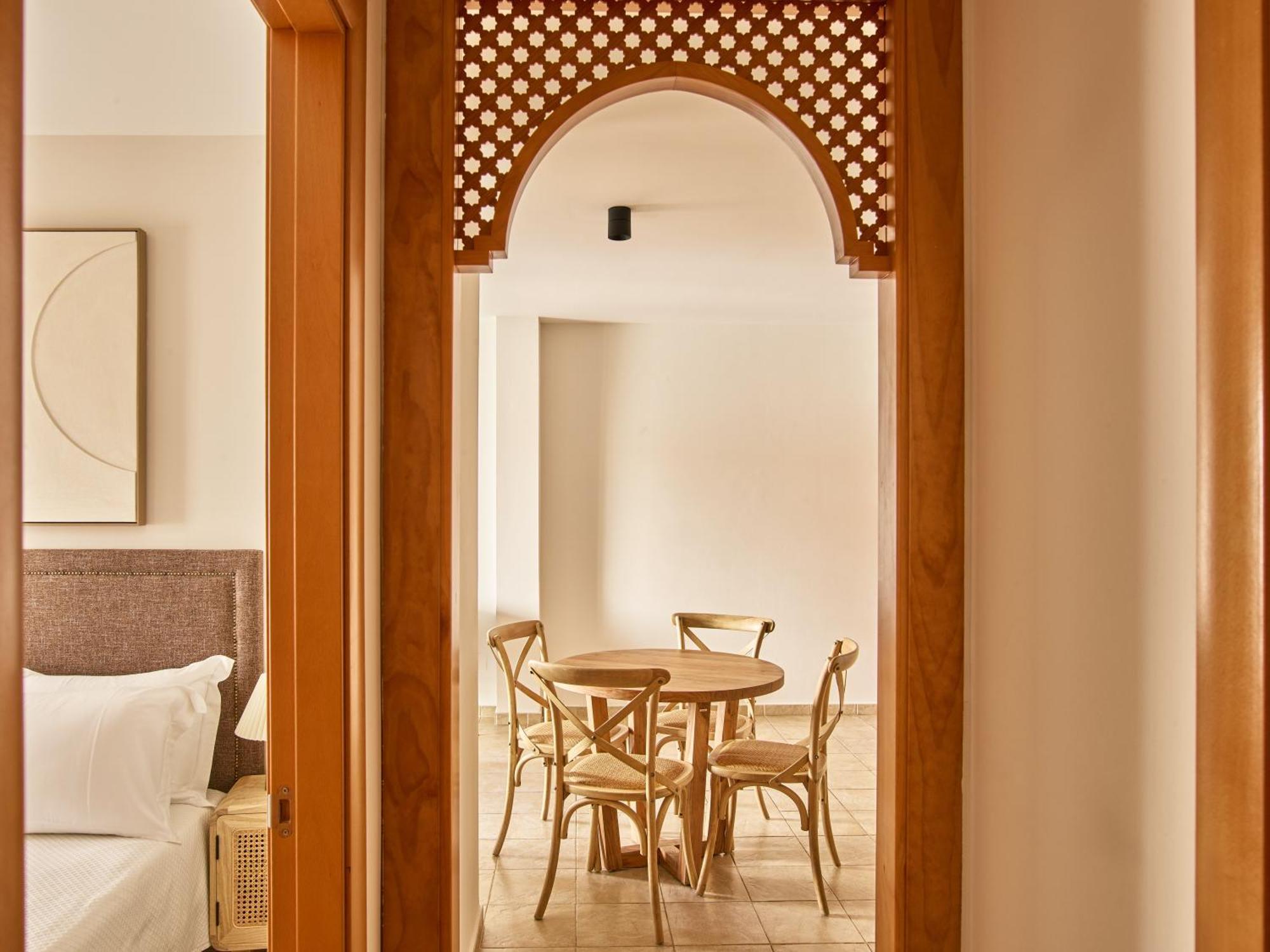 Apartamentos Turisticos Casa De La Borrega エステポナ エクステリア 写真